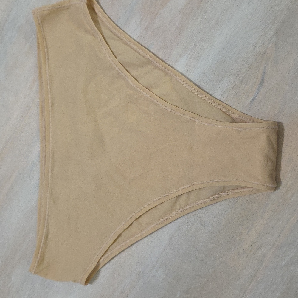 NWOT SKIMS Fits Everybody Cheeky Brief / XL/ SAND